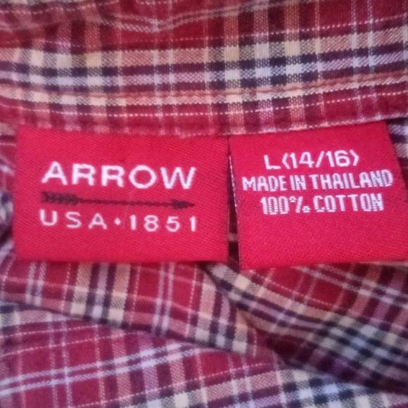 Arrow shirt size (14/16). (Box 22) - Picture 3 of 3